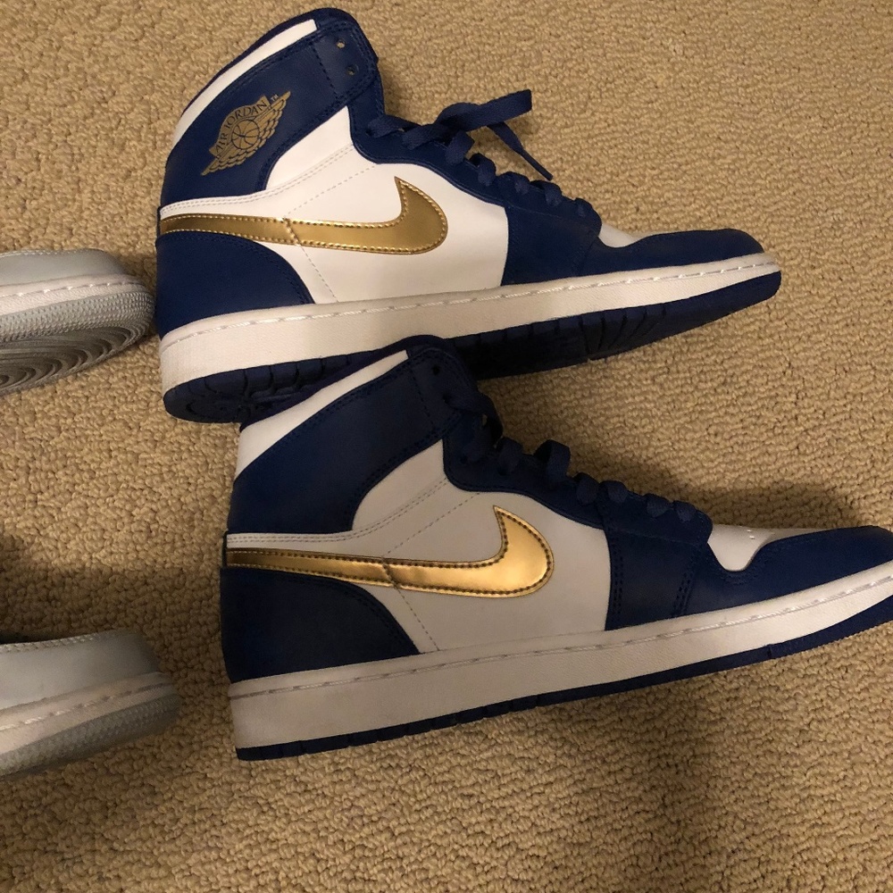 Jordan Nike Men's Air 1 Retro High Basketball Shoe